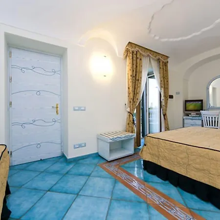 Bellevue Benessere & Relax Hotell 4*