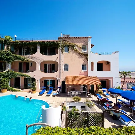 Hotell Bellevue Benessere & Relax 4*