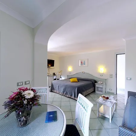 Bellevue Benessere & Relax Hotell 4*