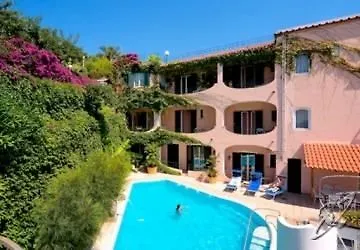 Bellevue Benessere & Relax Hotell 4*